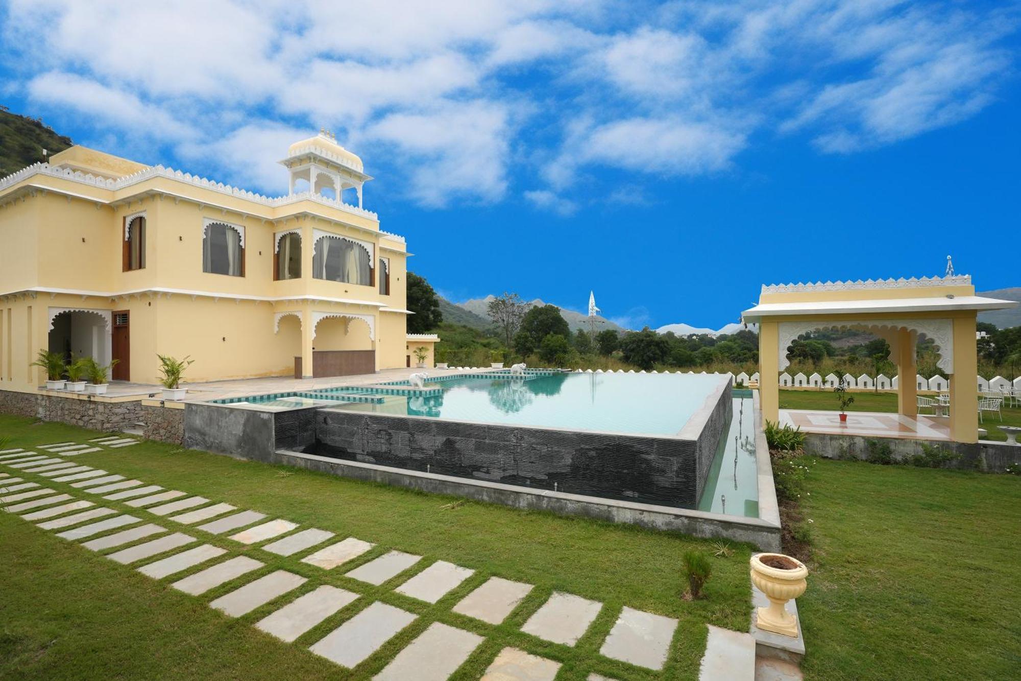Maangarh Resorts Udaipur Extérieur photo